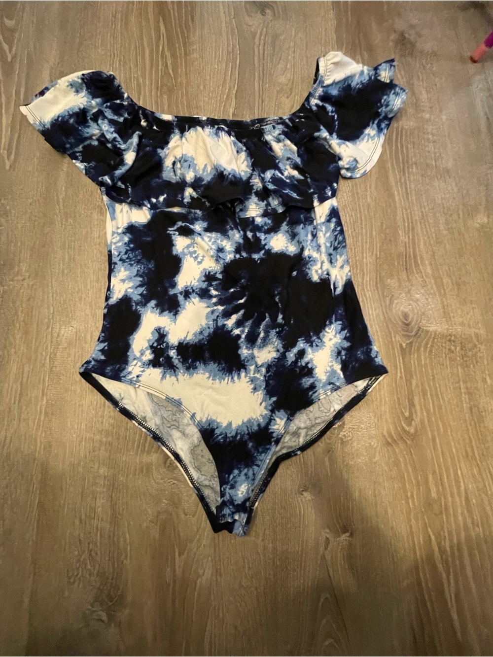 NWT No Boundaries white and blue tie-dye bodysuit size L
